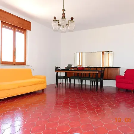 Casa Flora In Salento Apartment